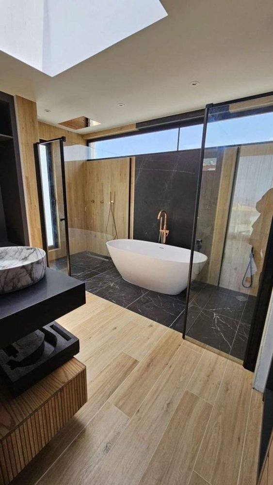 6 bedrooms House in Adeje, Spain No. 28005