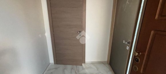 Apartamento T3 em Limbiate, Italy N.º 362198 9