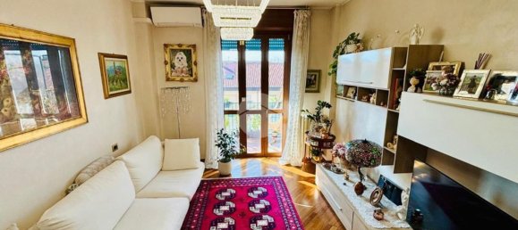 Apartamento de 2 habitaciónes en Monza, Italy No. 13552 3