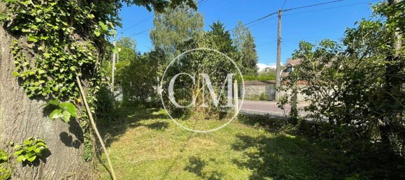 1039m² Land in Gambais, France No. 172926 3