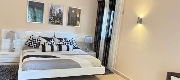 5 bedrooms Villa in Estepona, Spain No. 47173 16