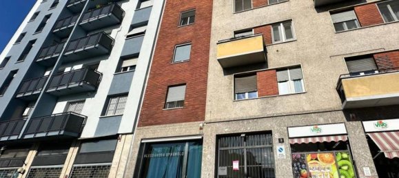 3-salle Appartement à Milan, Italy No. 241995 22