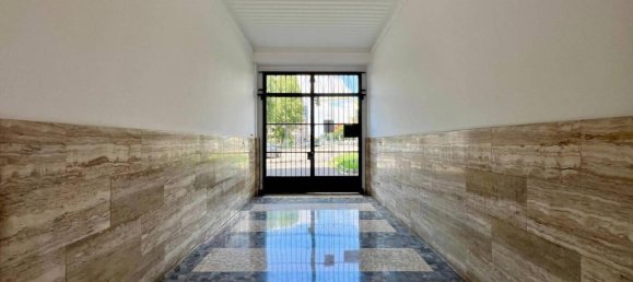 3-salle Appartement à Milan, Italy No. 241995 20