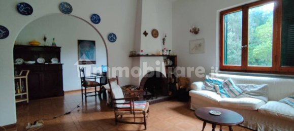 4 bedrooms Villa in Massa, Italy No. 215038 10