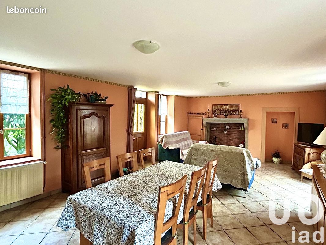 Casa de 4 dormitorios en Fenay, France No. 190469