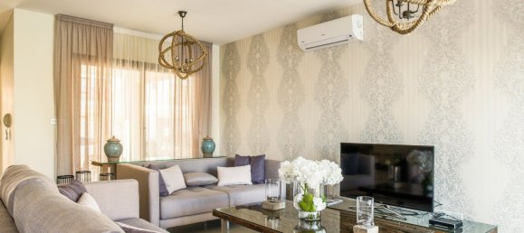 3 bedrooms Townhouse in Limassol, Cyprus No. 27249 9