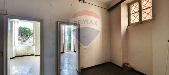 Apartamento T3 em Vado Ligure, Italy N.º 109007 2