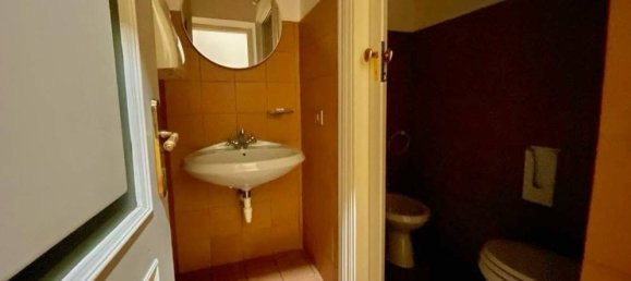 6-Zimmer Büro in Tortona, Italy, Nr. 131579 18