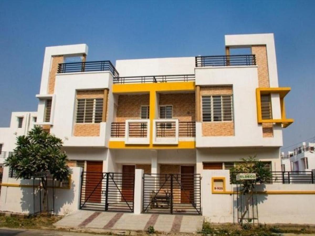 3 bedrooms House in Lucknow, India No. 846
