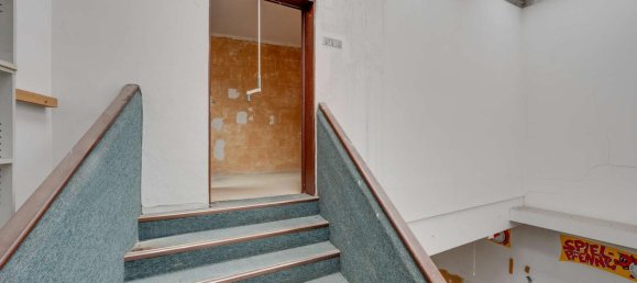 19-salle Bâtiment à Bayreuth, Germany No. 372045 18