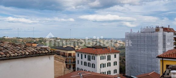 Apartamento de 2 dormitorios en Chieti, Italy No. 83657 14