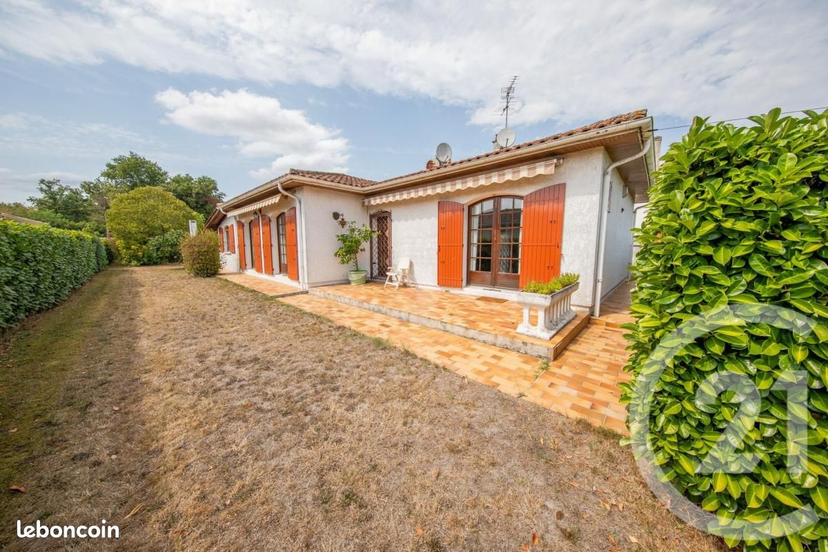 3 bedrooms House in Parempuyre, France No. 341260