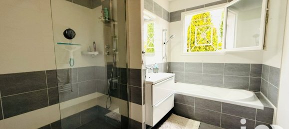 4 bedrooms House in Os-Marsillon, France No. 100411 22