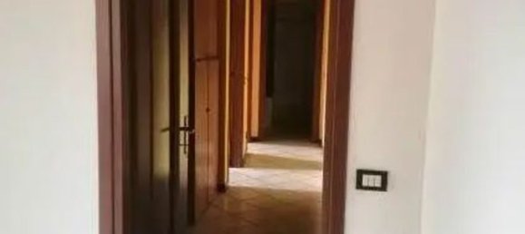 Apartamento de 3 habitaciónes en Como, Italy No. 6822 25