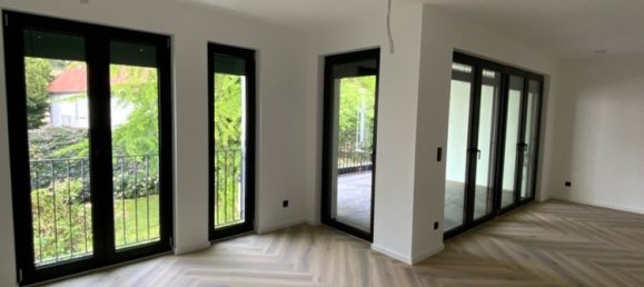5 rooms Apartment in Oldenburg, Germany No. 160150 3