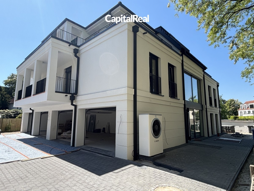 5 rooms Apartment in Oldenburg, Germany No. 160150