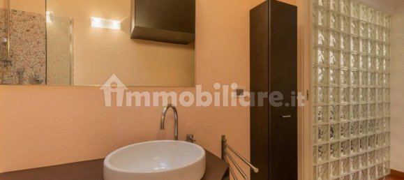 2 bedrooms Apartment in Milan, Italy No. 376613 22