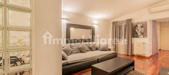 2 bedrooms Apartment in Milan, Italy No. 376613 7