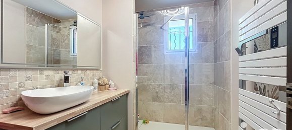 3 Schlafzimmer Haus in Cere-la-Ronde, France, Nr. 279666 13