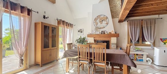 3 Schlafzimmer Haus in Cere-la-Ronde, France, Nr. 279666 7