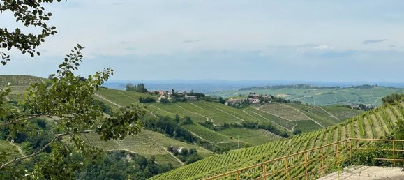 3-salle Appartement à Castiglione Tinella, Italy No. 306961 2