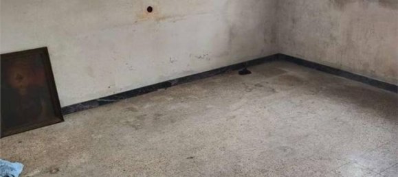 Дом с 4 комнатами в Сан Джованни Лупатото, Италия № 155437 9