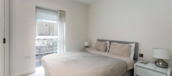 1 bedroom Apartment in London, United Kingdom No. 5320 9