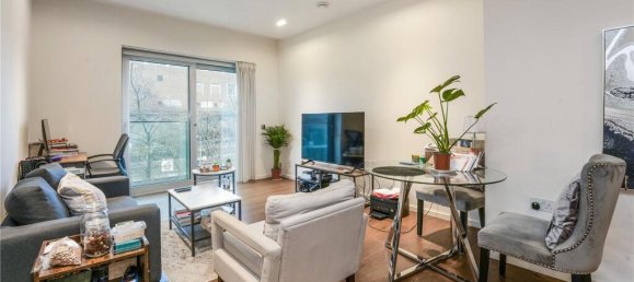 1 bedroom Apartment in London, United Kingdom No. 5320 7