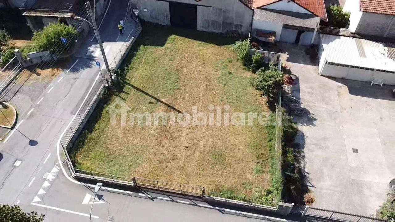 500m² Land in Pognano, Italy No. 144473