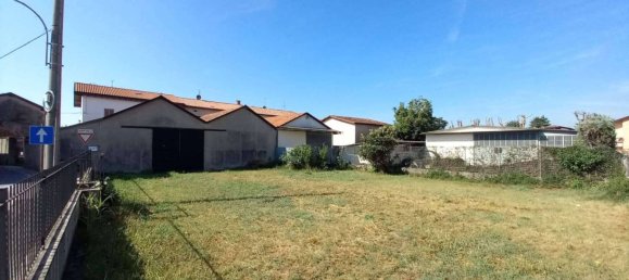 500m² Land in Pognano, Italy No. 144473 5