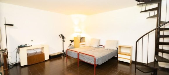 3-salle Appartement à Basiglio, Italy No. 189251 15