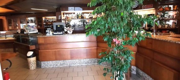 150m² Commercial property in Santo Stefano di Magra, Italy No. 232578 3