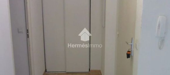 Apartamento de 3 dormitorios en Marseille, France No. 280726 4