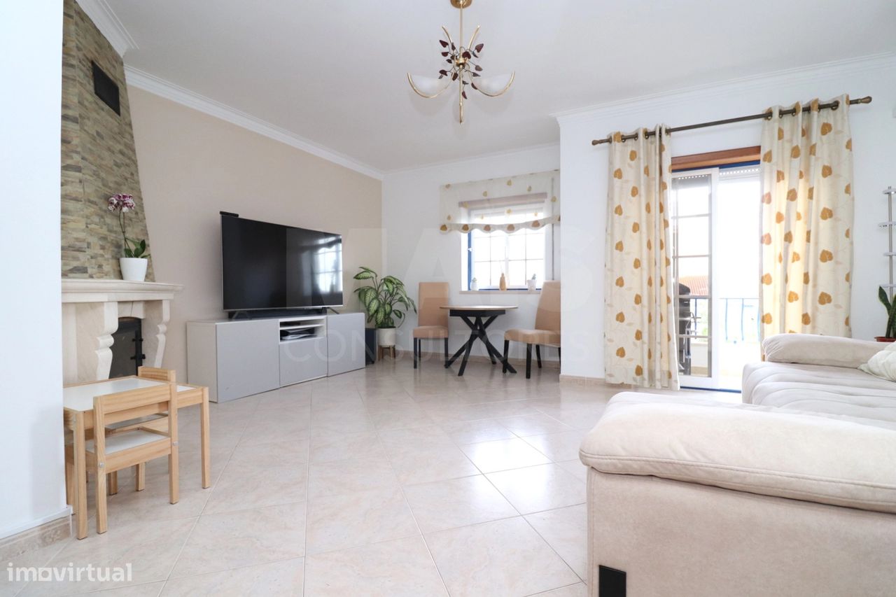 3 bedrooms Apartment in Samora Correia, Portugal No. 349976