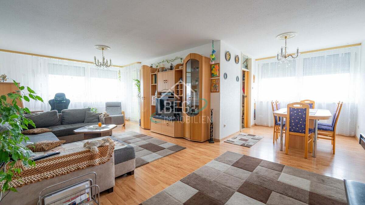Apartamento de 4 habitaciónes en Rems-Murr-Kreis, Germany No. 347724