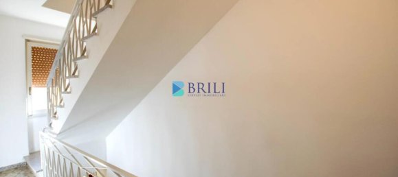 Квартира с 2 спальнями в Лурас, Италия № 327011 12