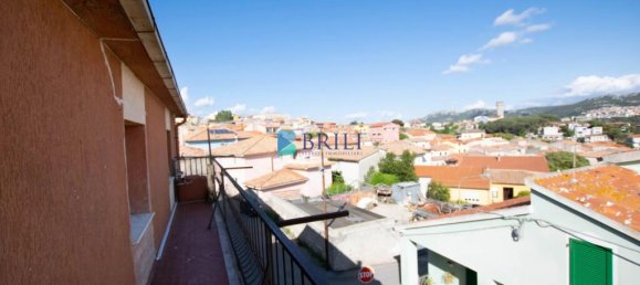 Квартира с 2 спальнями в Лурас, Италия № 327011 6