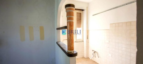 Квартира с 2 спальнями в Лурас, Италия № 327011 15