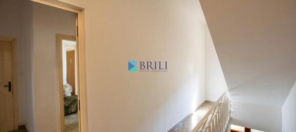 Квартира с 2 спальнями в Лурас, Италия № 327011 13