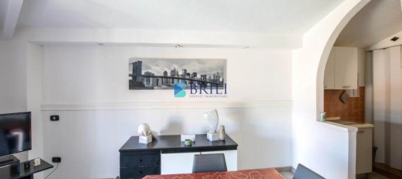 Квартира с 2 спальнями в Лурас, Италия № 327011 5