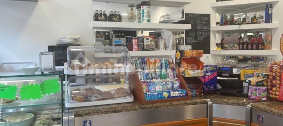 2-Zimmer Gewerbliche Immobilie in Rome, Italy, Nr. 336569 17