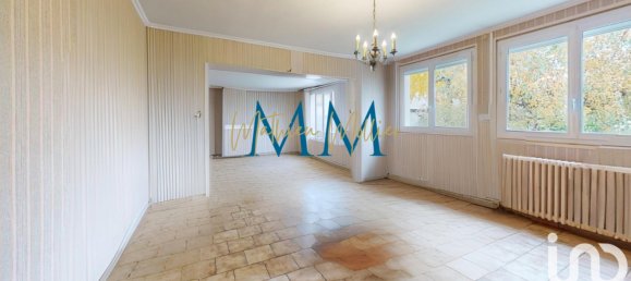 4 bedrooms House in Chartres, France No. 52757 11