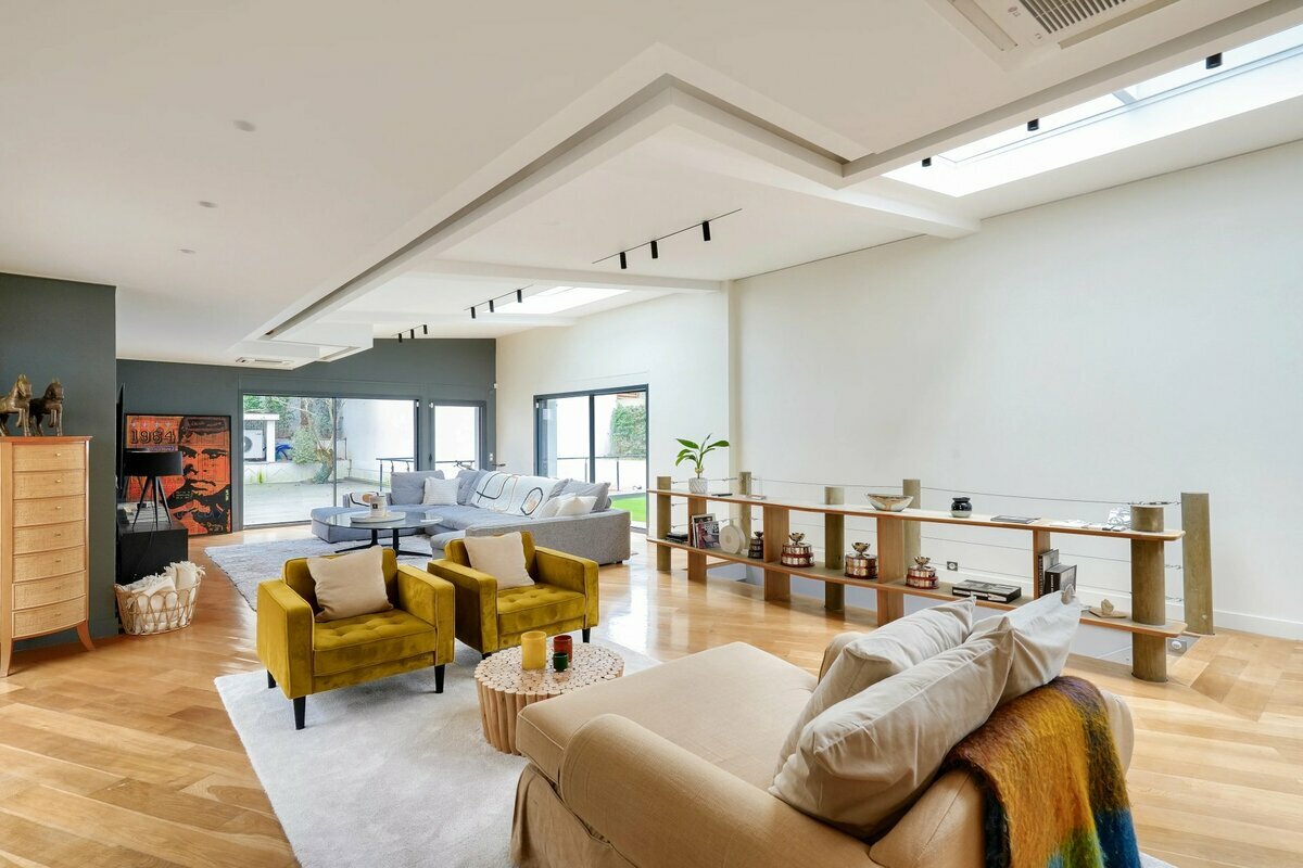  Castillos de 3 dormitorios en Rueil-Malmaison, France No. 145538