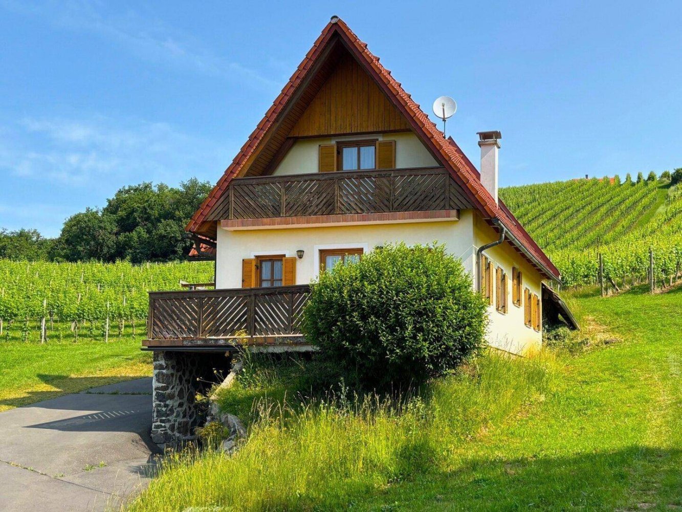 3-salle Châteaux à Kloch, Austria No. 215736