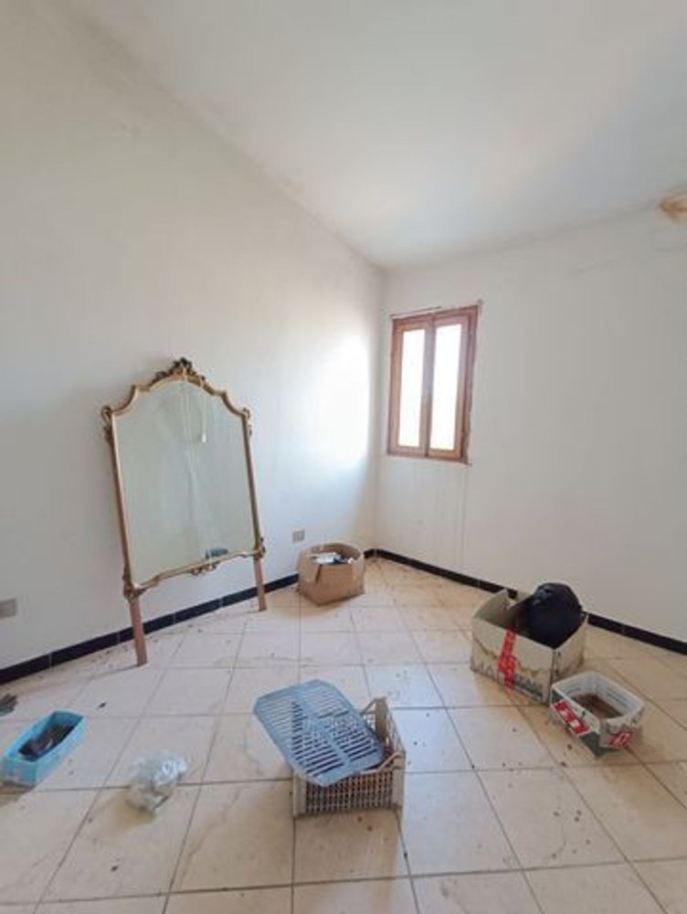 5 rooms Apartment in Canda, Italy No. 281652