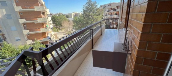 4 rooms Apartment in Cerignola, Italy No. 34077 14