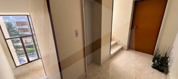 4 rooms Apartment in Cerignola, Italy No. 34077 8