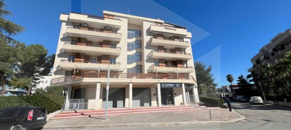 4 rooms Apartment in Cerignola, Italy No. 34077 2