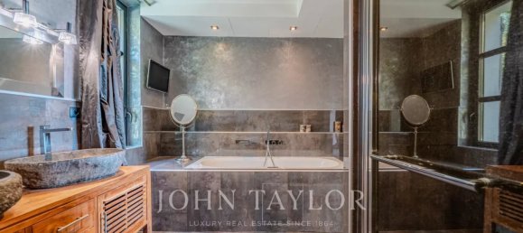 8 bedrooms Villa in Le Cannet, France No. 349431 18