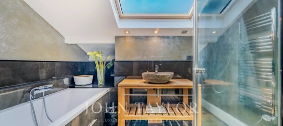 8 bedrooms Villa in Le Cannet, France No. 349431 24